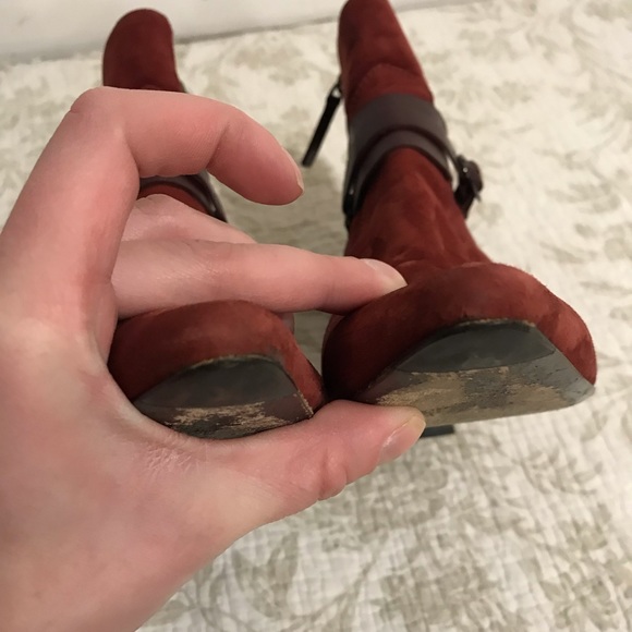 Tod’s suede victorian heel booties pointed 8.5 - Picture 7 of 8